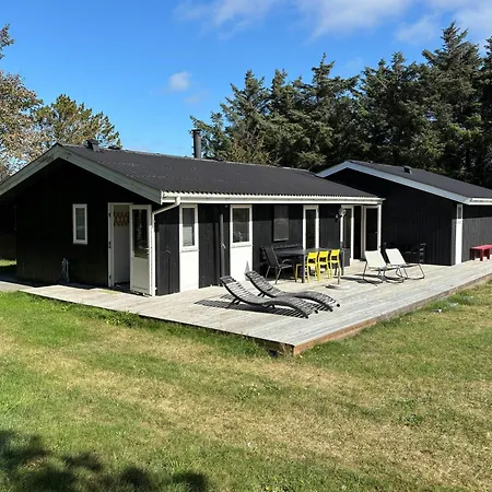 Ferienhaus Classic Summer House Near Løkken